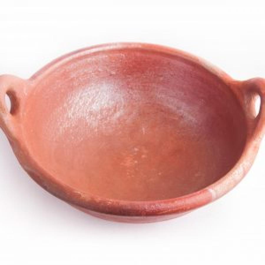 Incredible Benefits of Cooking In a Clay Pot 