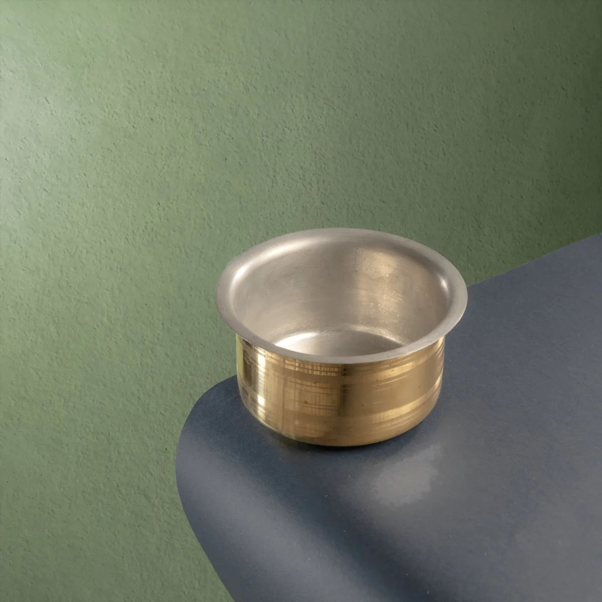 Brass Patila-Bhagona-Top View-Zishta Traditional Cookware