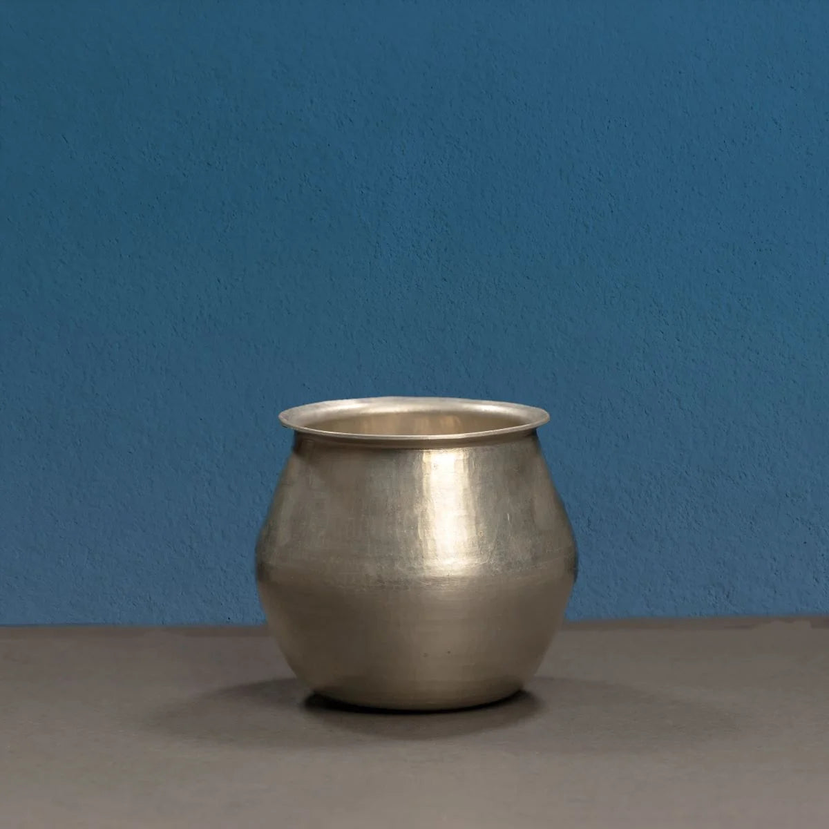 Eeya Chombu-Tin Vessel Mambazham Shape Side View-Zishta Traditional Cookware