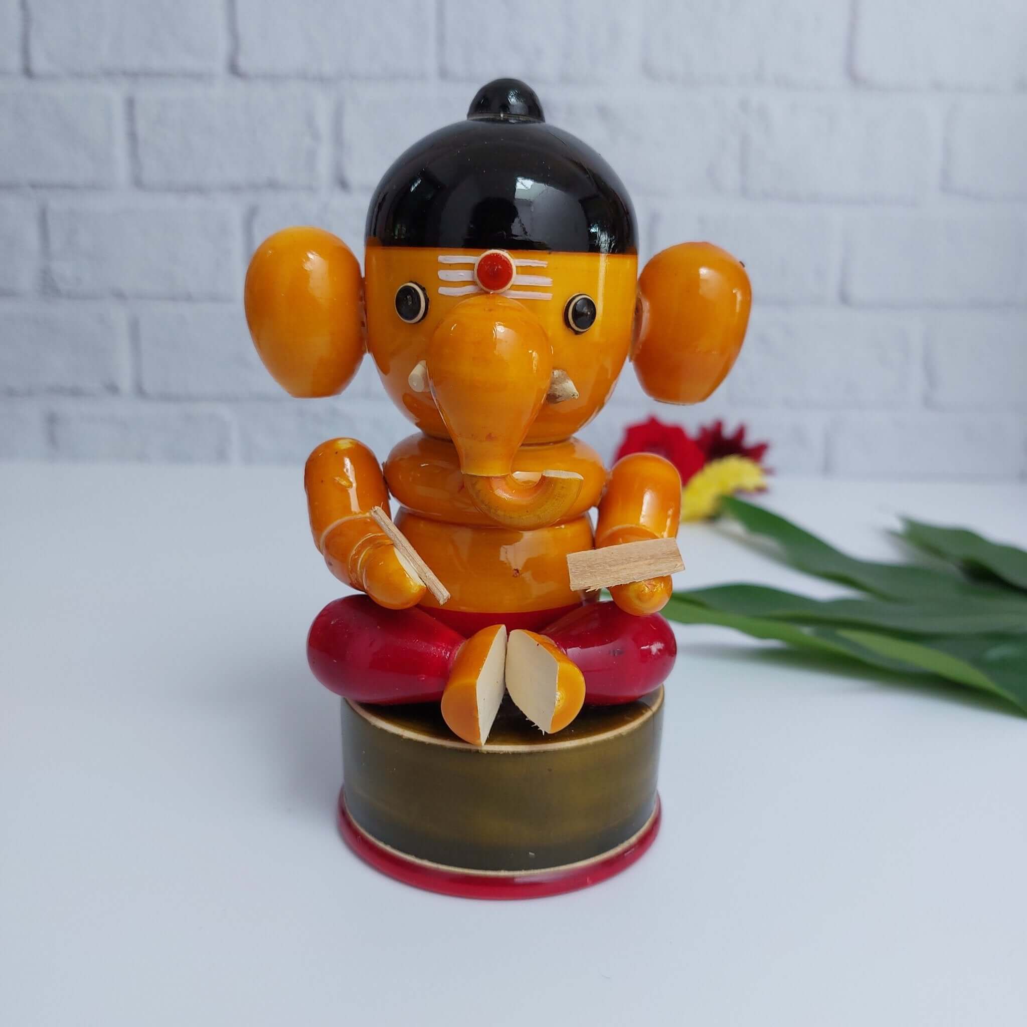 Etikoppaka Book Ganesha 2-Zishta Traditional Home Decor Toys