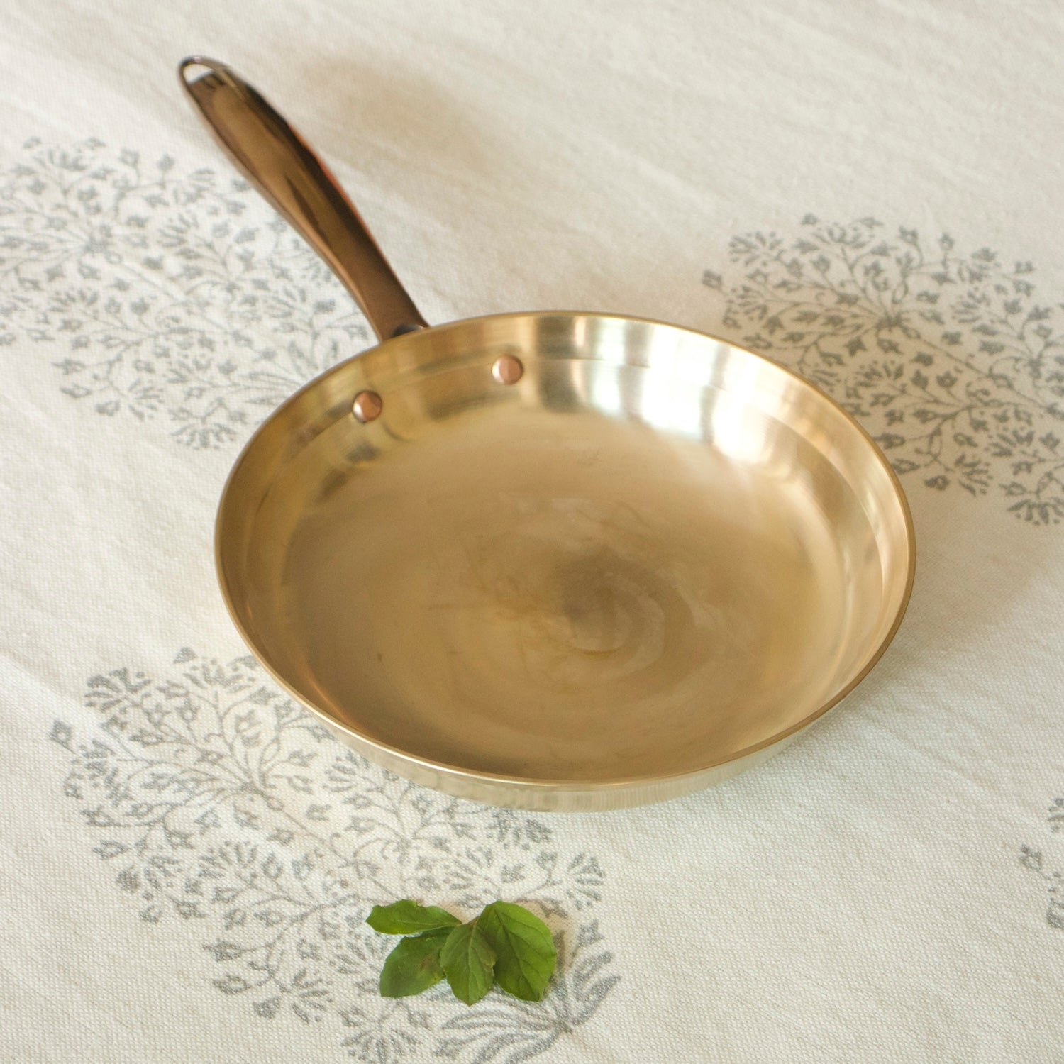 Kansa Tulsi Fry pan