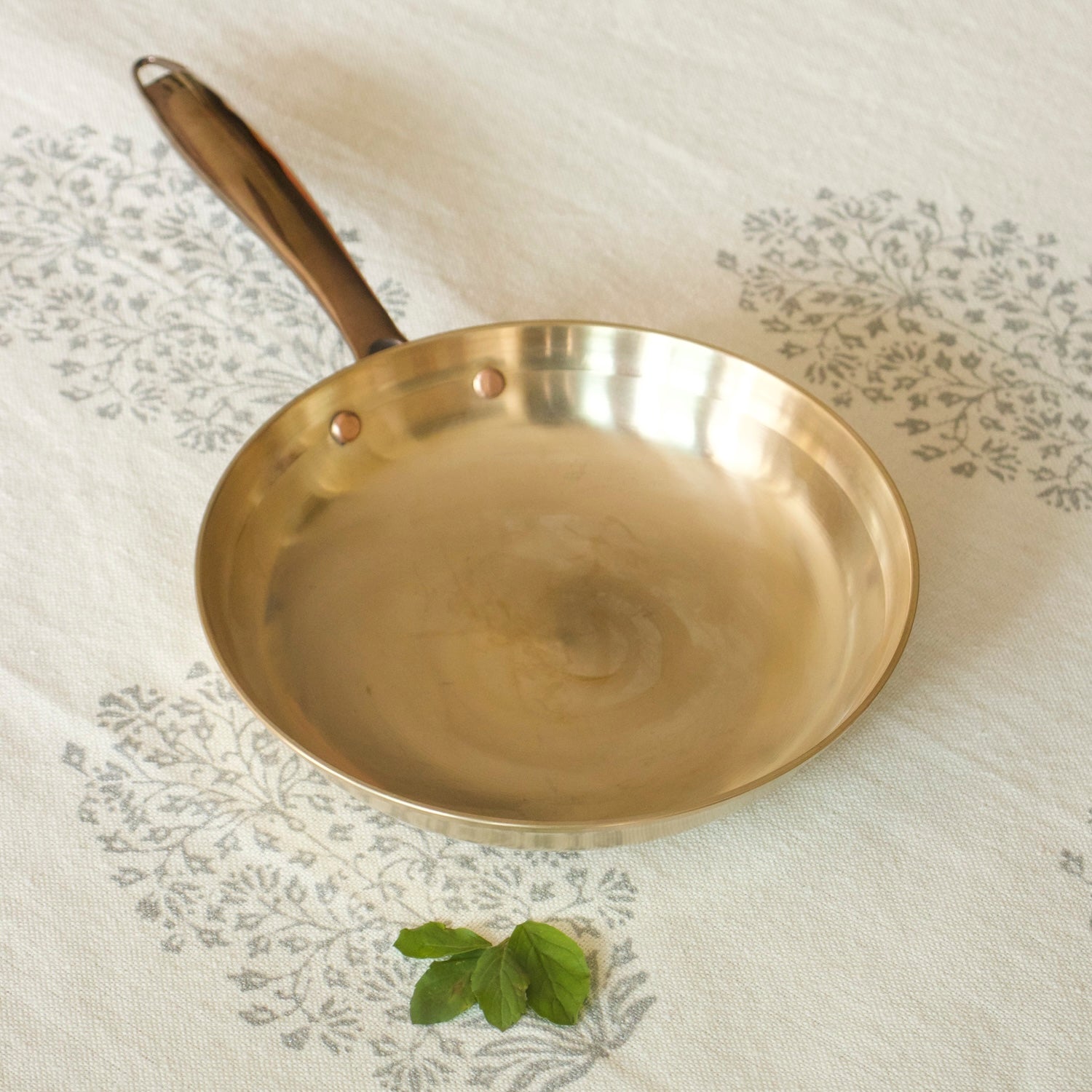 Kansa Tulsi Fry pan