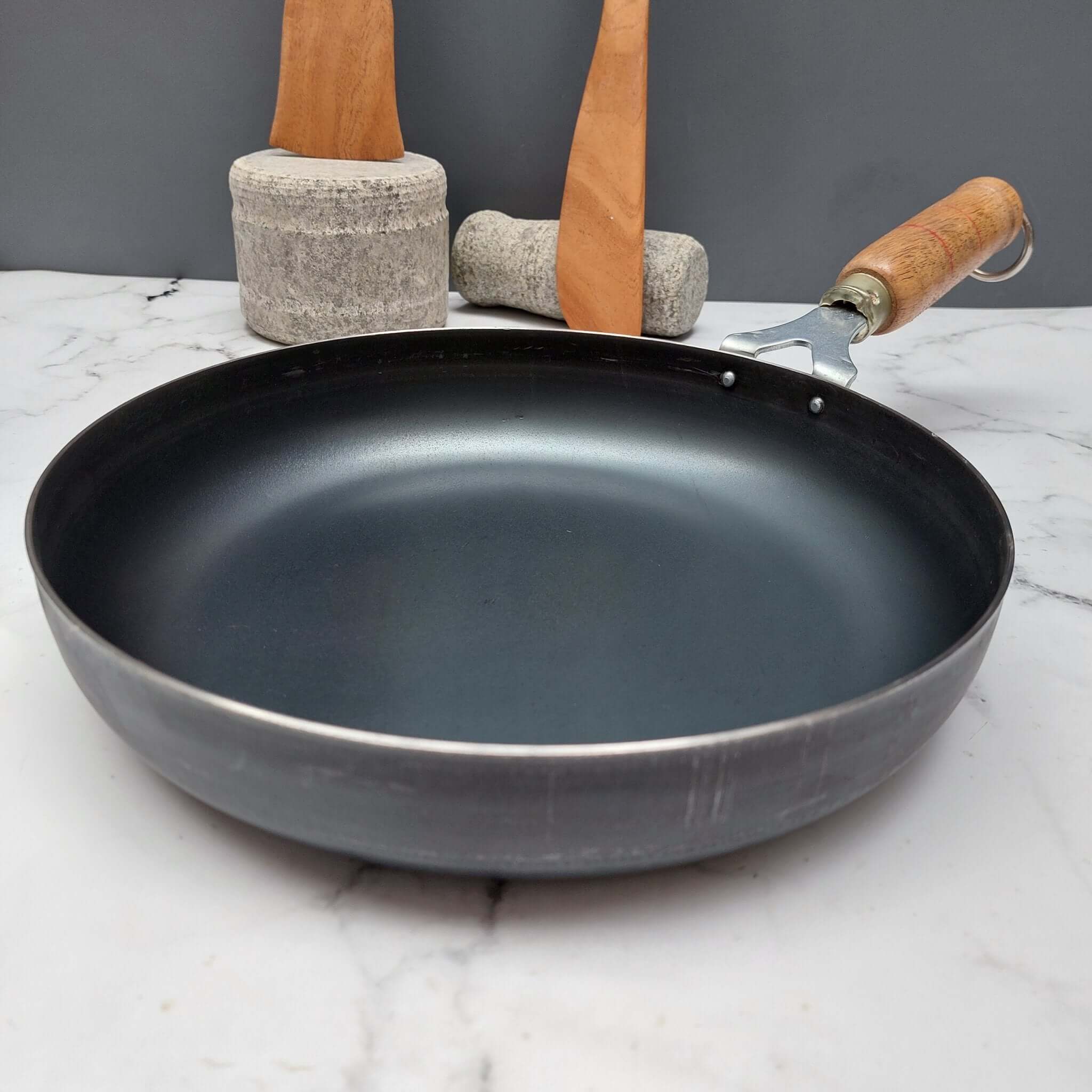 Iron Fry Pan Large 2-Zishta Traditional Cookware