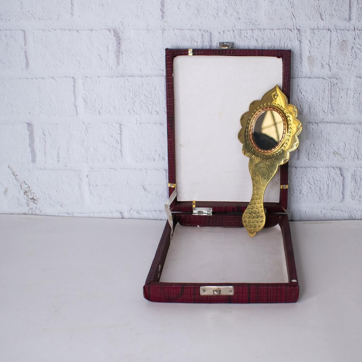 Aranmula Flower Edge Wall Hanging Kannadi/ Mirror-Zishta Traditional Home Decor