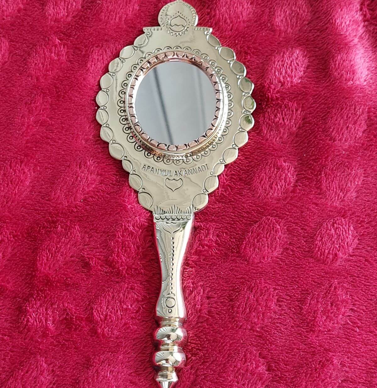Aranmula Kannadi Round Wall Hanging Mirror-Zishta Traditional Home Decor