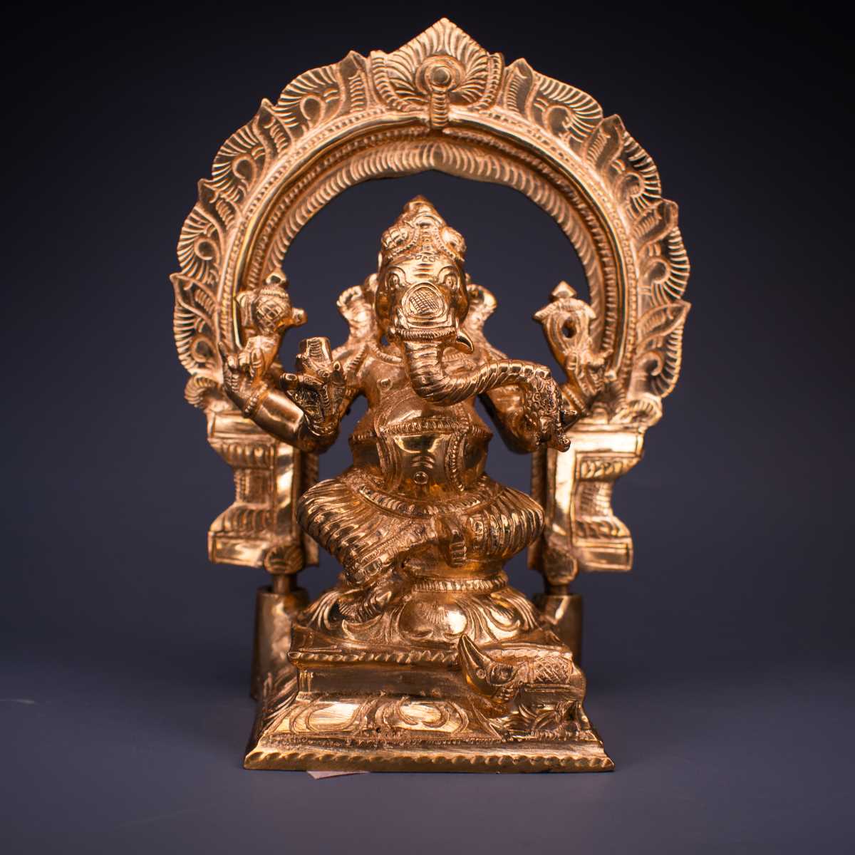 Ganesha-Arch-Idol-6Inches-Panchaloha-1-Zishta Traditional Home Decor