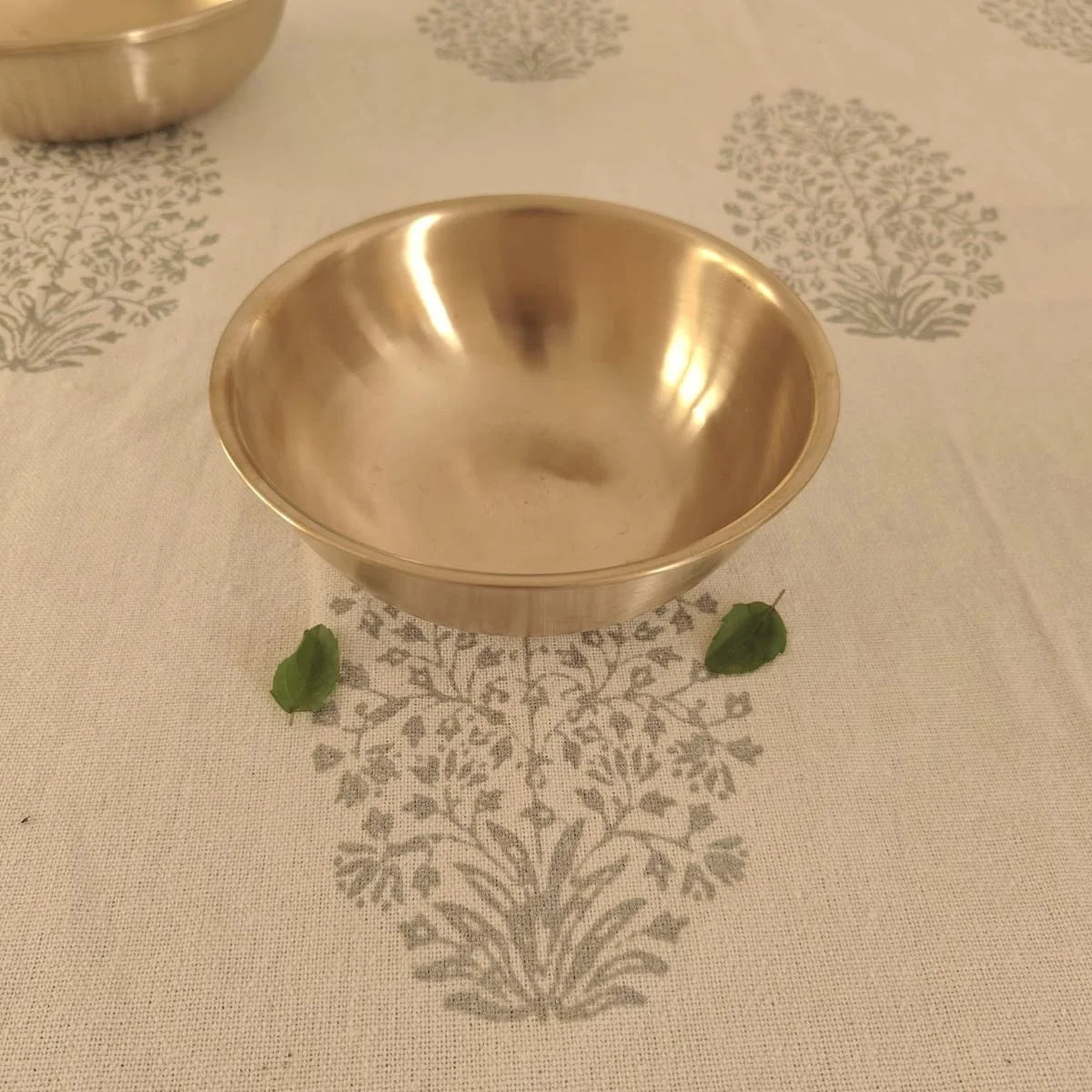 Tulsi Kansa Cookware Tasla without handle-Zishta Traditional Bronze Cookware