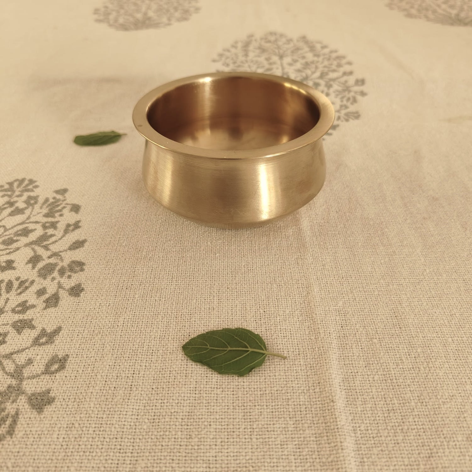 Kansa Tulsi Serveware Handi-Zishta Table And Dining