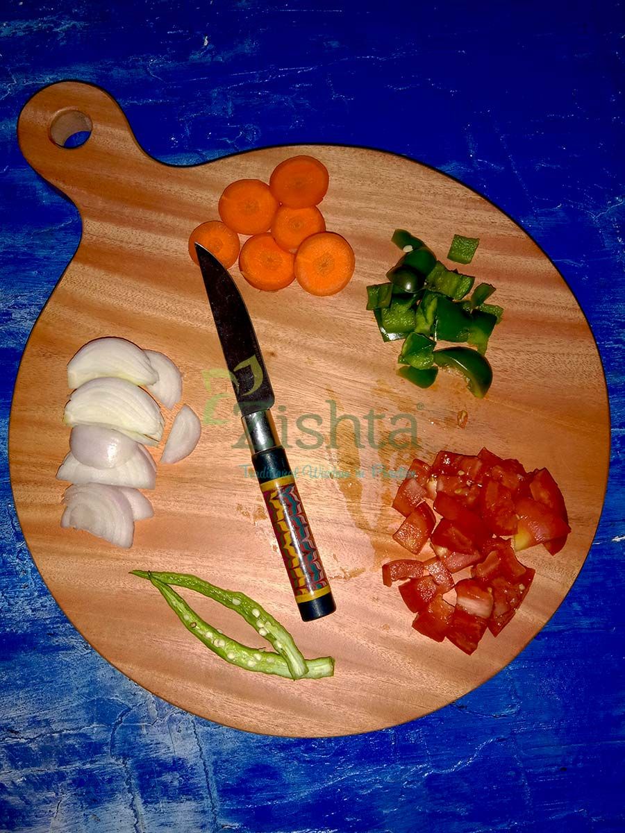 Neem Wood Chopping Board Round-1-Zishta Kitchen Accessories