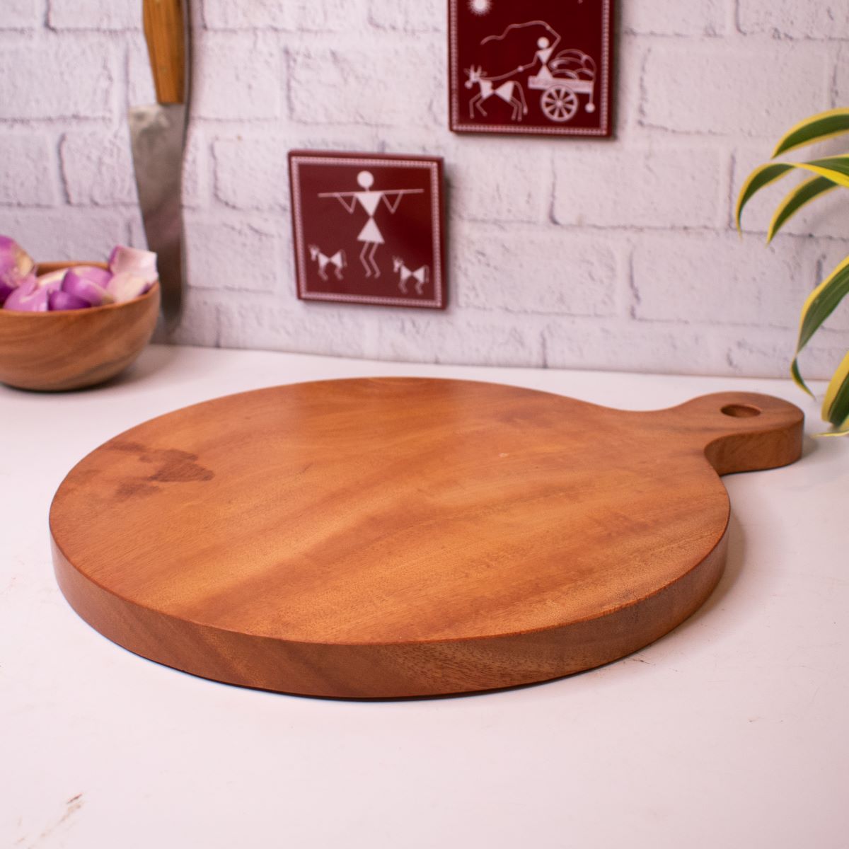 Neem Wood Chopping Board Round-Zishta Kitchen Accessories