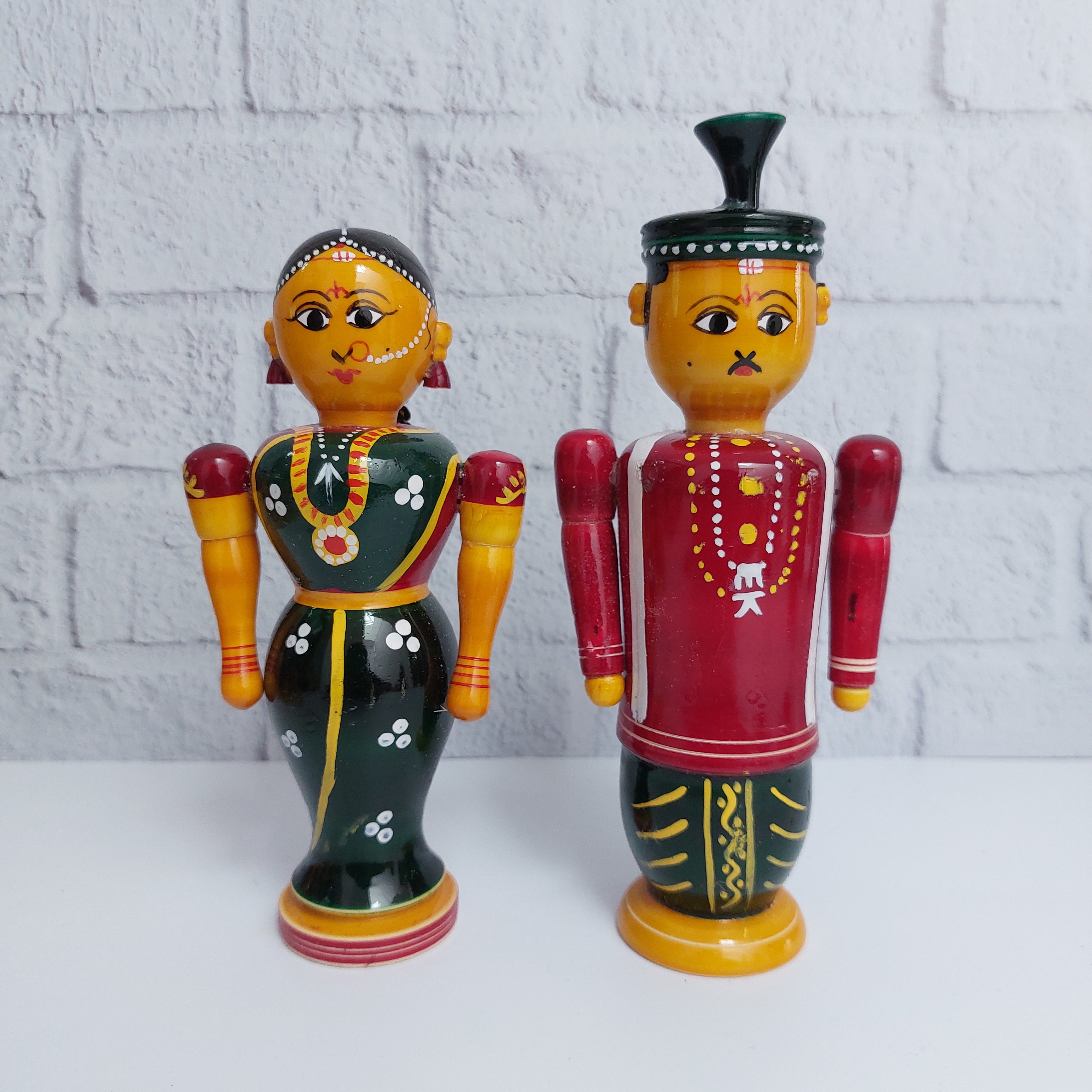 Etikoppaka Marriage Pair Medium-Zishta Traditional Home Decor Toys